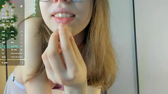 Snapshot of Xonalenei chatting on 02.06.26 Xonalenei online show from 02.06.26