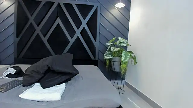 Snapshot of marco_garciia_ chatting on 11.01.25 marco garciia online show from 11.01.25