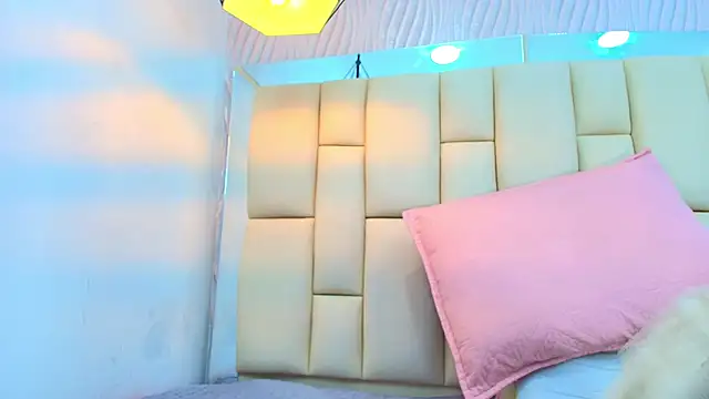 sweet amye online show from 10.06.25