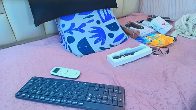 sweet amye online show from 10.11.25