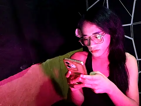 Snapshot of Madylinebigcock69 chatting on 06.29.26 Madylinebigcock69 online show from 06.29.26