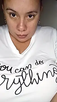 Snapshot of luzdanna chatting on 11.01.25 luzdanna online show from 11.01.25