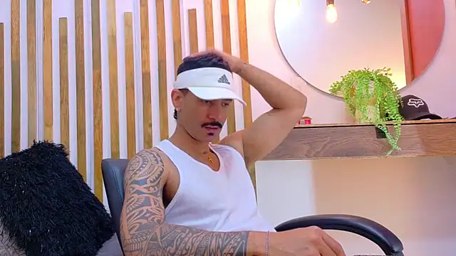 Snapshot of yorbymaxx chatting on 02.06.26 yorbymaxx online show from 02.06.26