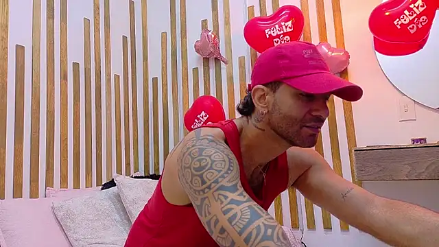 Snapshot of yorbymaxx chatting on 02.14.26 yorbymaxx online show from 02.14.26