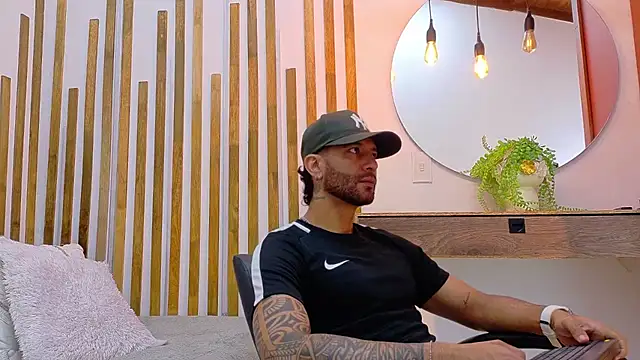 Snapshot of yorbymaxx chatting on 02.20.26 yorbymaxx online show from 02.20.26