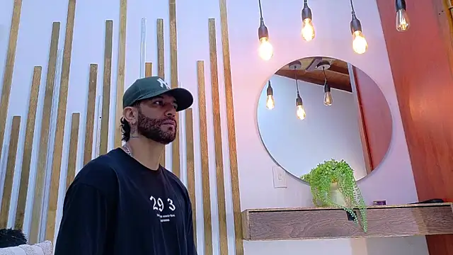 Snapshot of yorbymaxx chatting on 02.27.26 yorbymaxx online show from 02.27.26