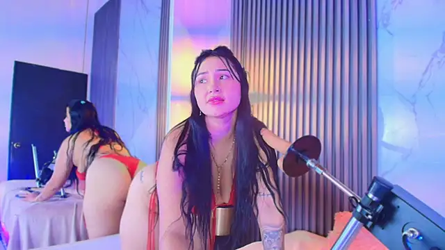 Snapshot of Cherry__blossom18 chatting on 09.30.25 Cherry blossom18 online show from 09.30.25