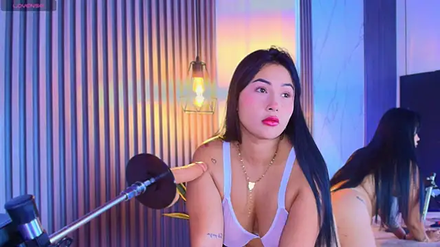 Snapshot of Cherry__blossom18 chatting on 10.14.25 Cherry blossom18 online show from 10.14.25