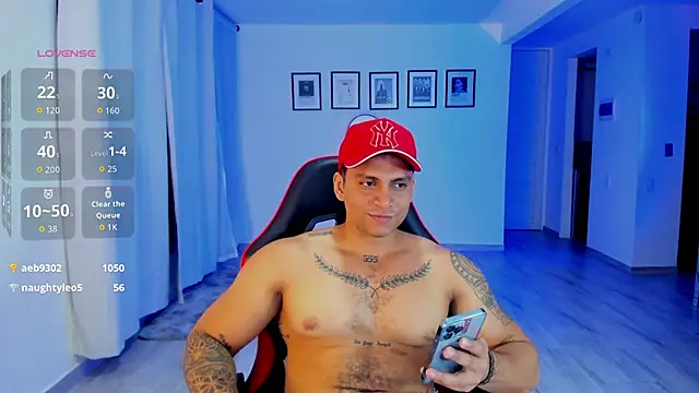 Nicolasmontoya16 online show from 11.05.25