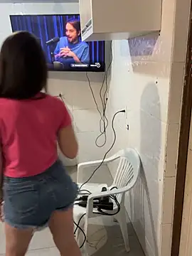 clara2111 online show from 10.23.25