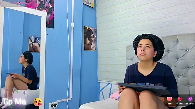 Emily J18 online show from 09.10.25