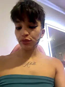 Snapshot of DayanaDG chatting on 09.27.25 DayanaDG online show from 09.27.25