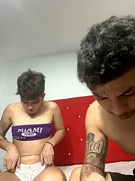 Snapshot of DayanaDG chatting on 11.10.25 DayanaDG online show from 11.10.25