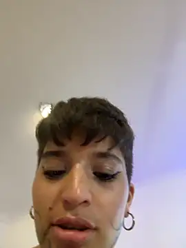 DayanaDG online show from 11.21.25