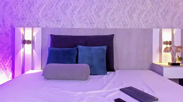 krystal foxx online show from 04.14.26