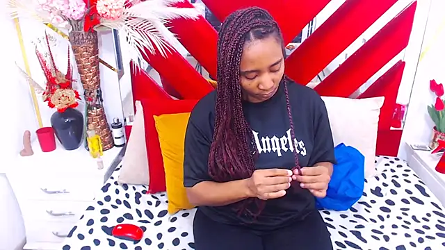 AmbarSmit online show from 12.18.25