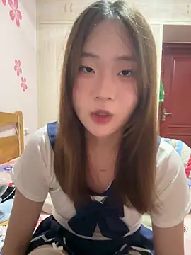 Snapshot of CoCo-s chatting on 11.06.25 CoCo-s online show from 11.06.25