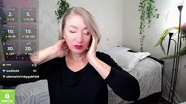 hunters woman online show from 10.11.25