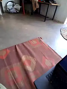 RAYI Queen 3 online show from 12.20.25