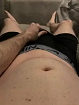 Snapshot of naughtycoupl98 chatting on 02.22.26 naughtycoupl98 online show from 02.22.26