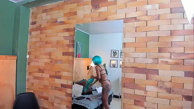 Snapshot of milavega_ chatting on 10.09.25 milavega online show from 10.09.25