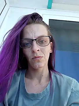 Snapshot of amymatthews92 chatting on 10.20.25 amymatthews92 online show from 10.20.25