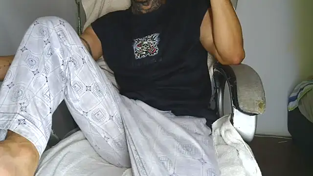 Sneyder Nava online show from 11.10.25