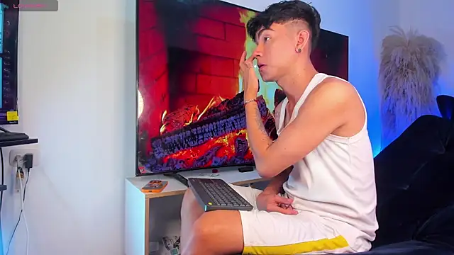 Steven baby69 online show from 10.28.25