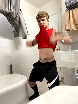 Snapshot of King_Kev_ chatting on 10.29.25 King Kev online show from 10.29.25