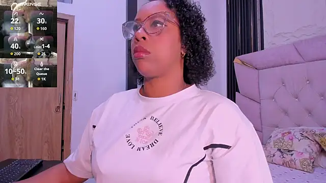 Snapshot of Faver_ chatting on 09.23.25 Faver online show from 09.23.25