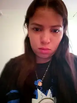 IsabellaLuxe online show from 10.23.25