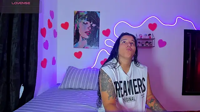 Dilan and Mia online show from 02.27.26