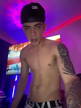 Theo Levis online show from 09.21.25