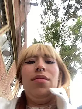 Snapshot of Sallem_Pink chatting on 09.26.25 Sallem Pink online show from 09.26.25