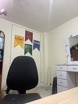 Snapshot of Sallem_Pink chatting on 10.01.25 Sallem Pink online show from 10.01.25