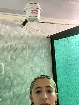 Snapshot of Sallem_Pink chatting on 10.02.25 Sallem Pink online show from 10.02.25