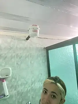 Snapshot of Sallem_Pink chatting on 10.07.25 Sallem Pink online show from 10.07.25