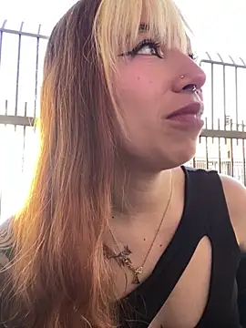 Snapshot of Sallem_Pink chatting on 11.01.25 Sallem Pink online show from 11.01.25