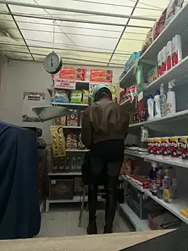 Snapshot of Sallem_Pink chatting on 02.14.26 Sallem Pink online show from 02.14.26