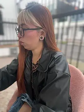 Snapshot of Sallem_Pink chatting on 02.25.26 Sallem Pink online show from 02.25.26