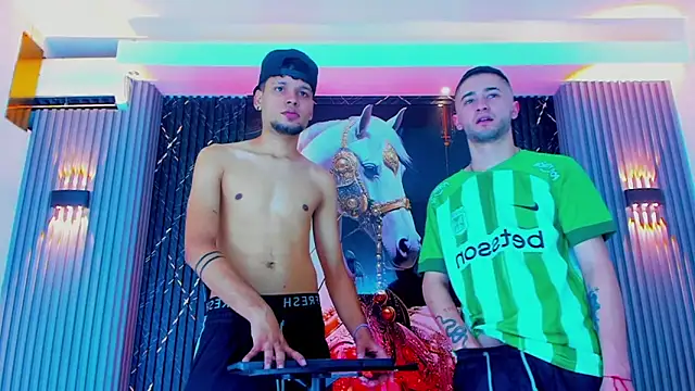 Snapshot of Dominic_Max_ chatting on 09.15.25 Dominic Max online show from 09.15.25