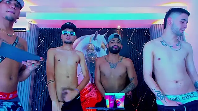 Snapshot of Dominic_Max_ chatting on 09.15.25 Dominic Max online show from 09.15.25