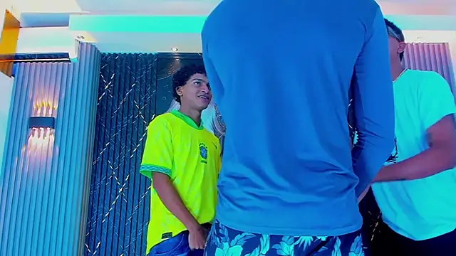 Snapshot of Dominic_Max_ chatting on 09.19.25 Dominic Max online show from 09.19.25