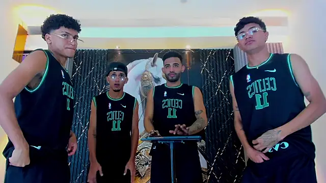 Snapshot of Dominic_Max_ chatting on 10.31.25 Dominic Max online show from 10.31.25