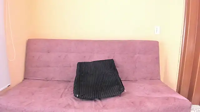 Snapshot of anita_toro_ chatting on 10.30.25 anita toro online show from 10.30.25