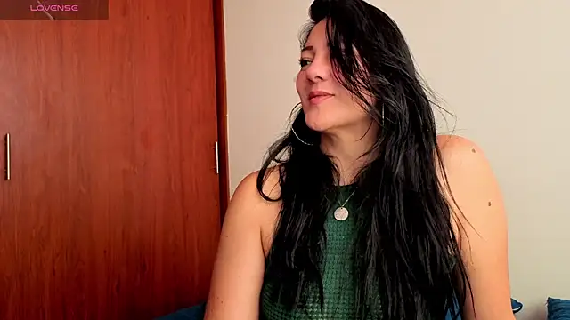 Snapshot of karla_valk1 chatting on 06.18.26 karla valk1 online show from 06.18.26