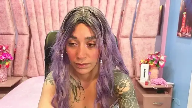 Stacey Lee  online show from 09.16.25