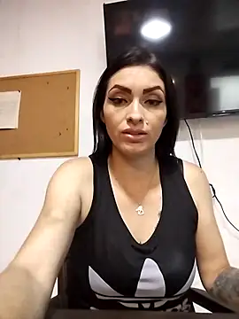 Snapshot of MeganHoffmaan chatting on 10.09.25 MeganHoffmaan online show from 10.09.25