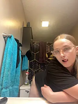 hannahtopretty online show from 09.21.25