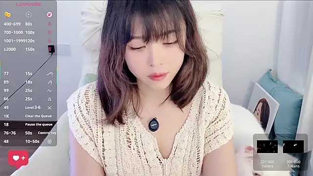 Snapshot of yara_hot1 chatting on 04.23.26 yara hot1 online show from 04.23.26